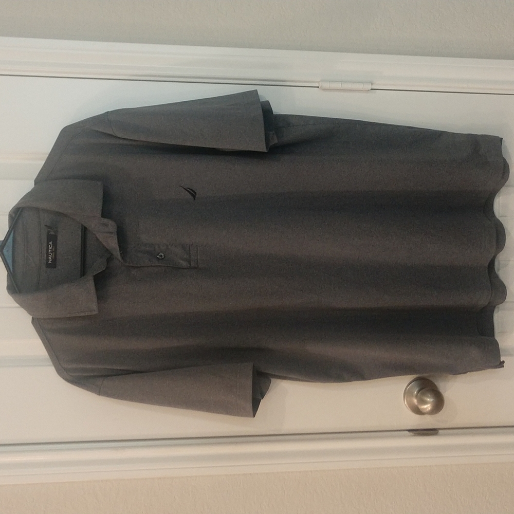 Gray Nautica  Men's Large Polo shirt Polyester/Spandex blend